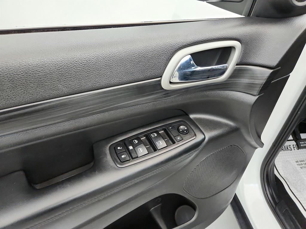 2021 Jeep Grand Cherokee Laredo E - Photo 22
