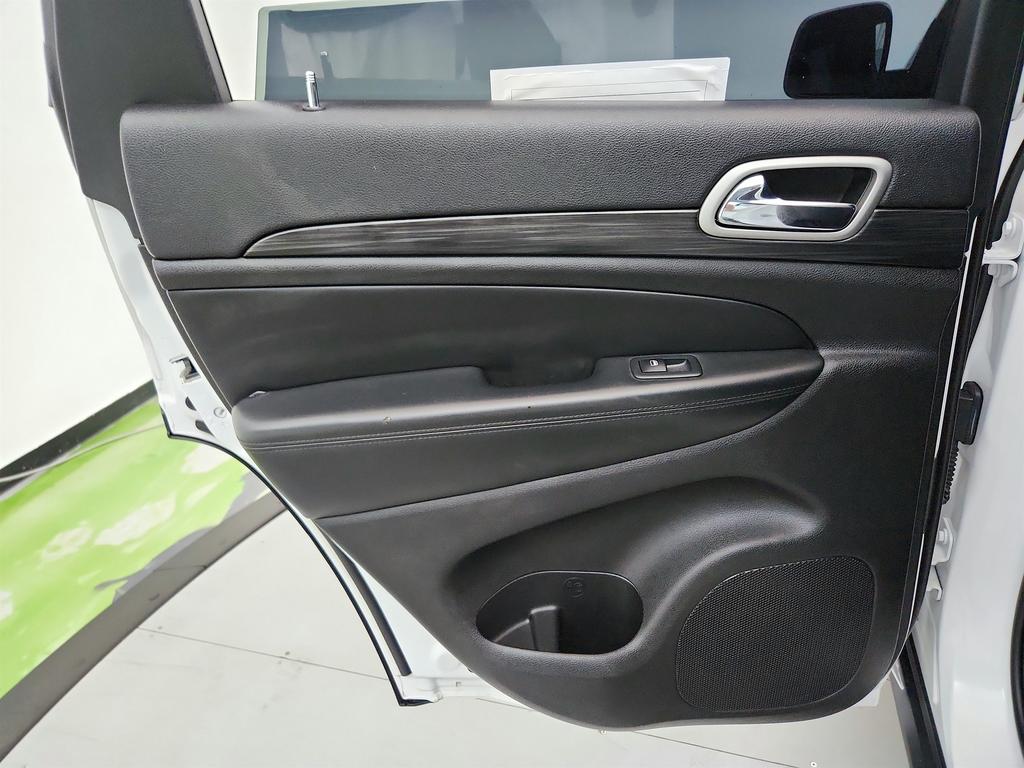 2021 Jeep Grand Cherokee Laredo E - Photo 23