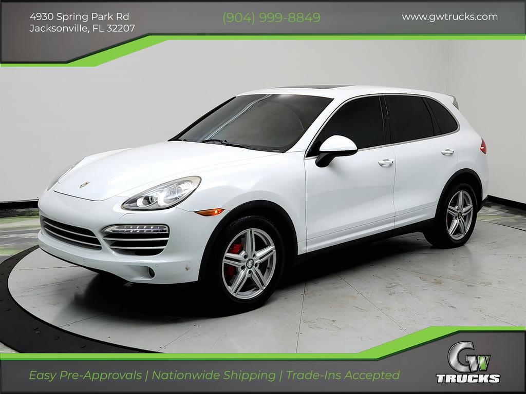 2014 Porsche Cayenne Platinum Edition's photo