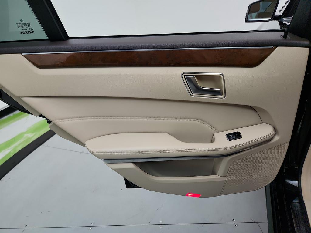 2014 Mercedes-Benz E-Class - Photo 26