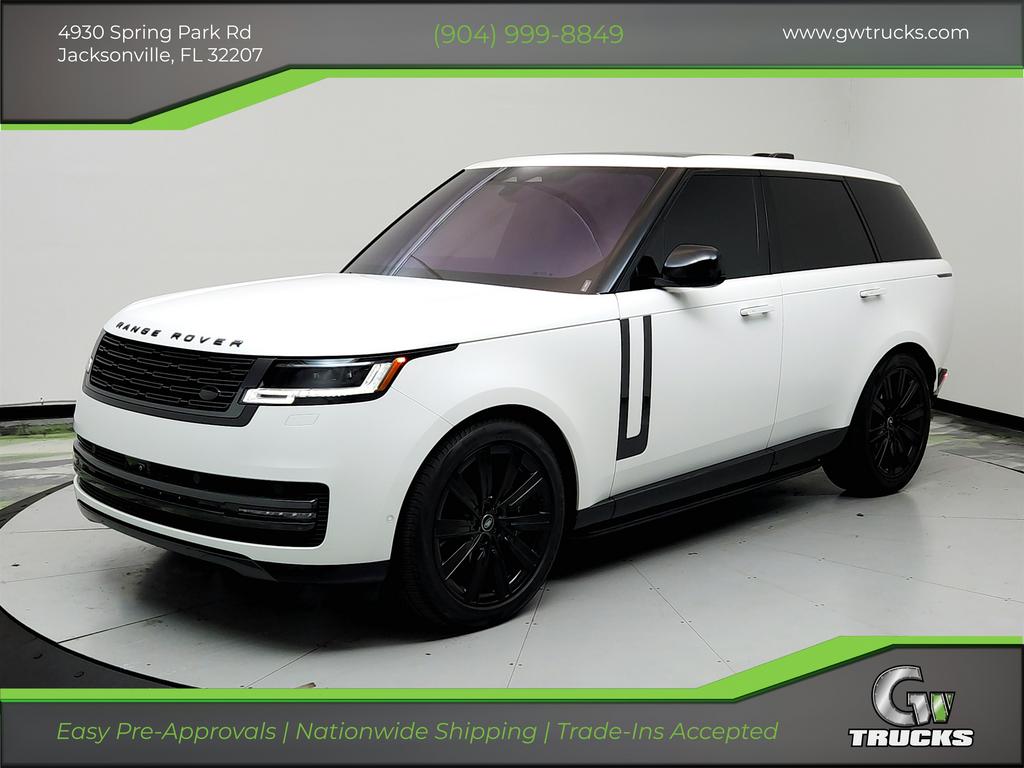 2023 Land Rover Range Rover SE's photo