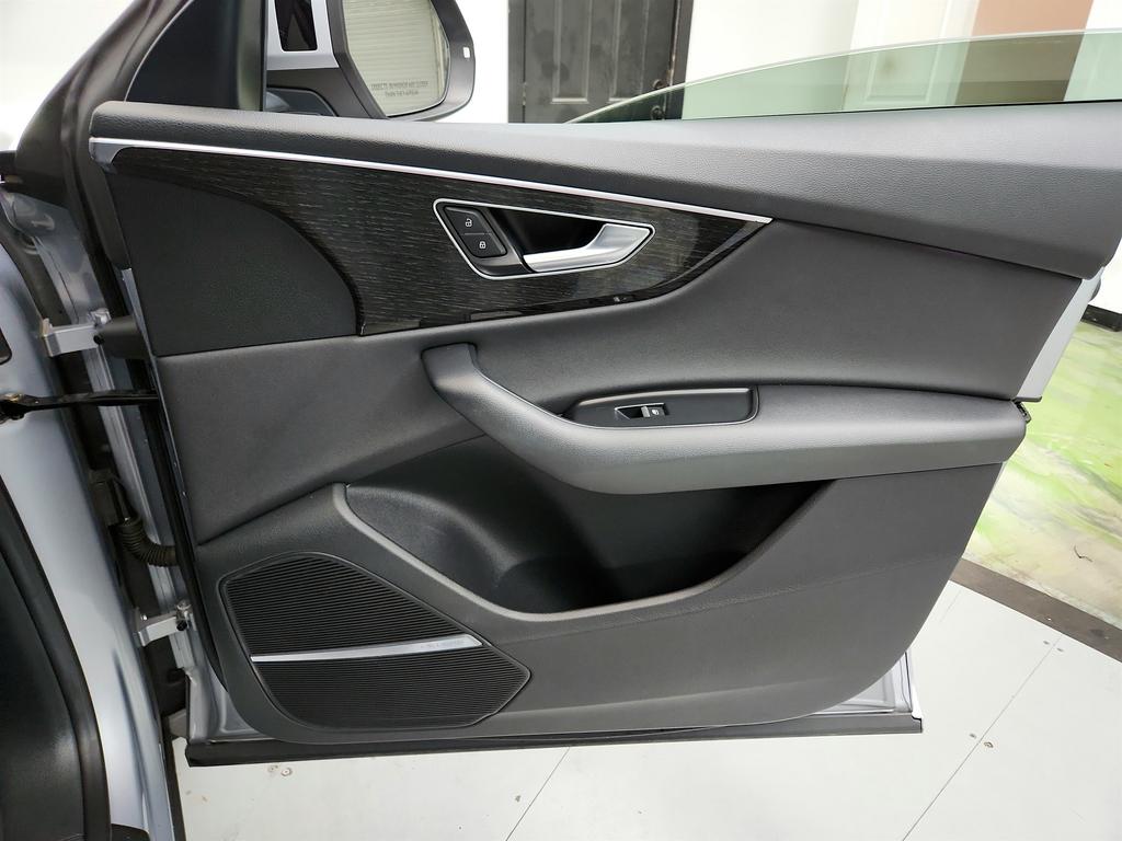 2019 Audi Q8 Premium Plus - Photo 28