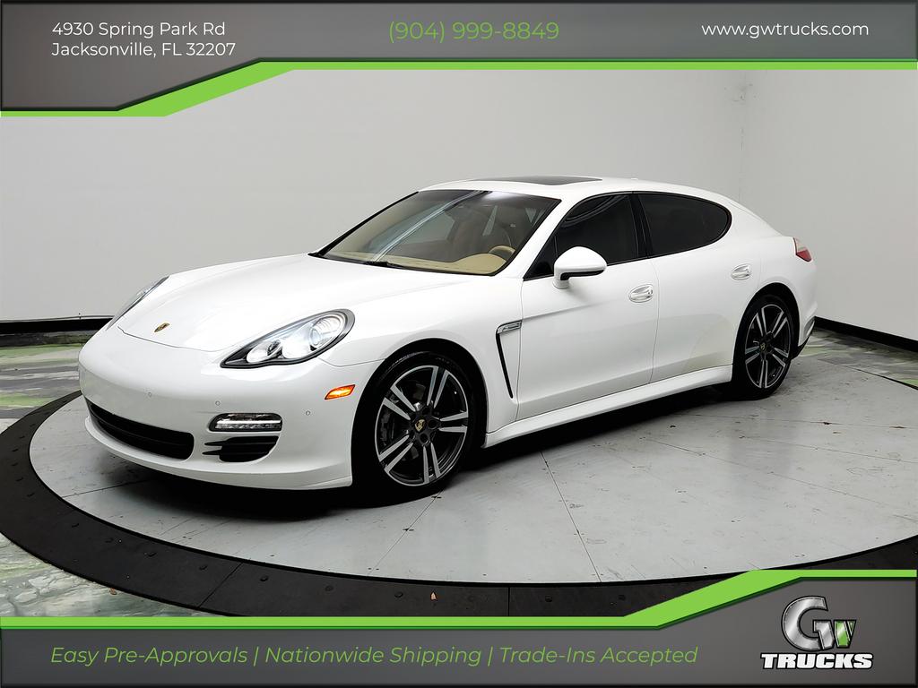 2012 Porsche Panamera 4's photo
