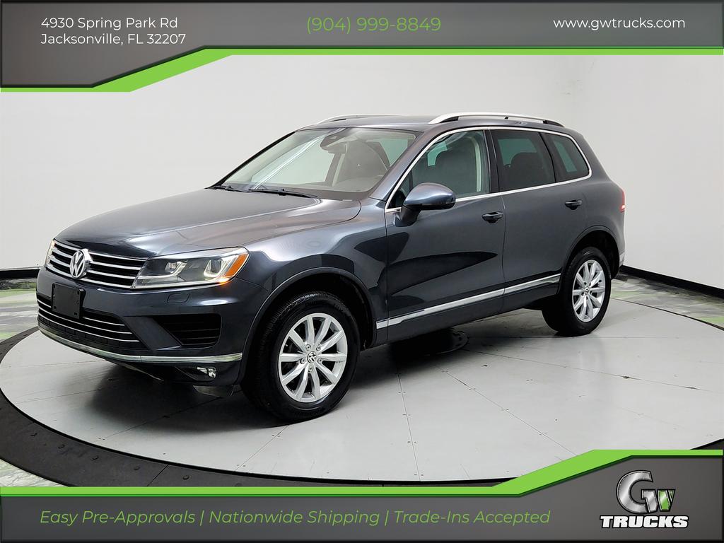 2016 Volkswagen Touareg V6 Sport's photo