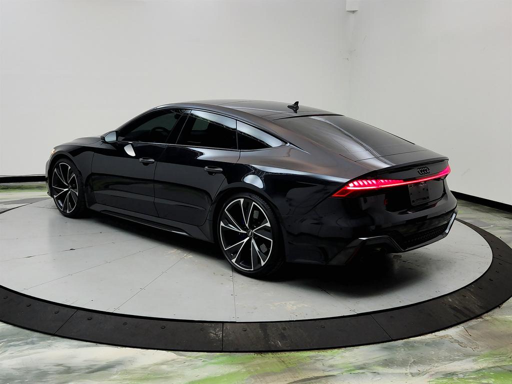 2022 Audi RS 7 8
