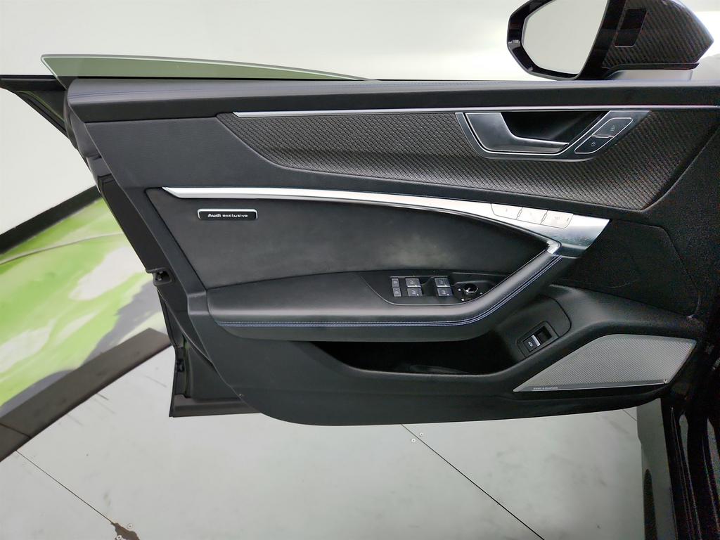 2022 Audi RS 7 24