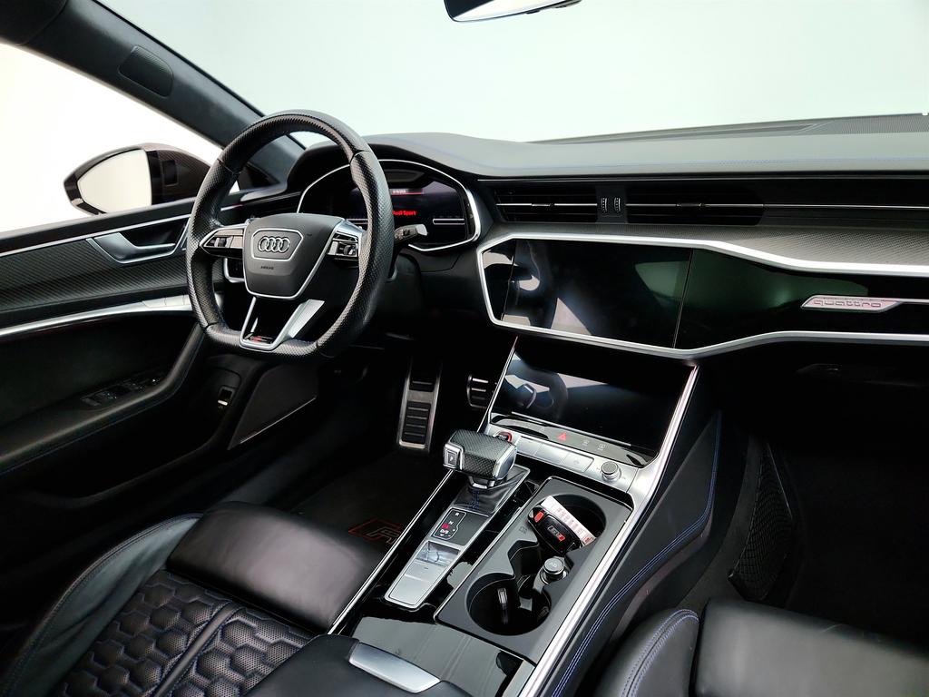2022 Audi RS 7 27