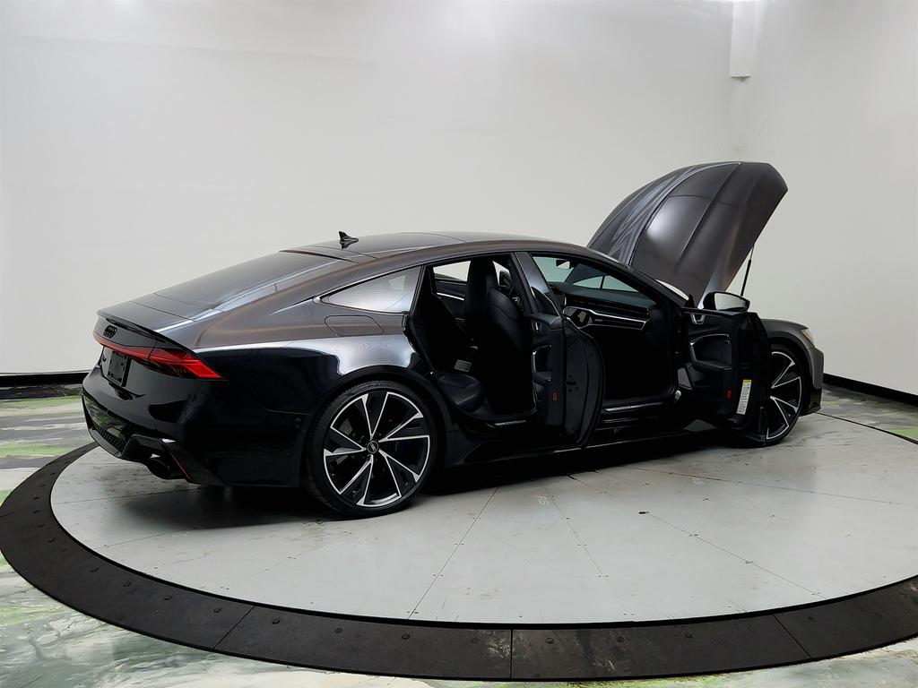 2022 Audi RS 7 12