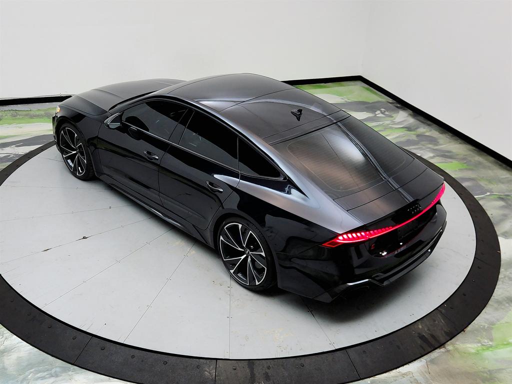 2022 Audi RS 7 36