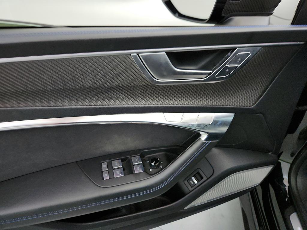 2022 Audi RS 7 23