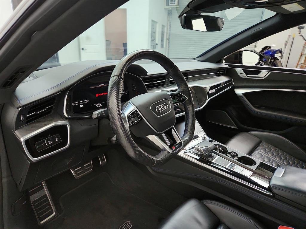 2022 Audi RS 7 14