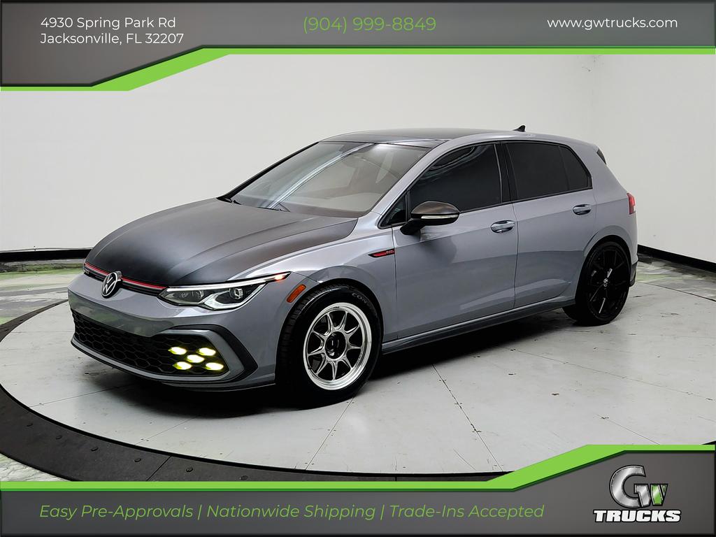2024 Volkswagen Golf GTI 2.0T SE 4-door's photo