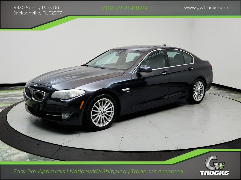 2011 BMW 5 Series 535i xDrive Sedan's photo
