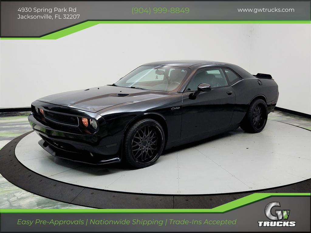 2012 Dodge Challenger R/T's photo
