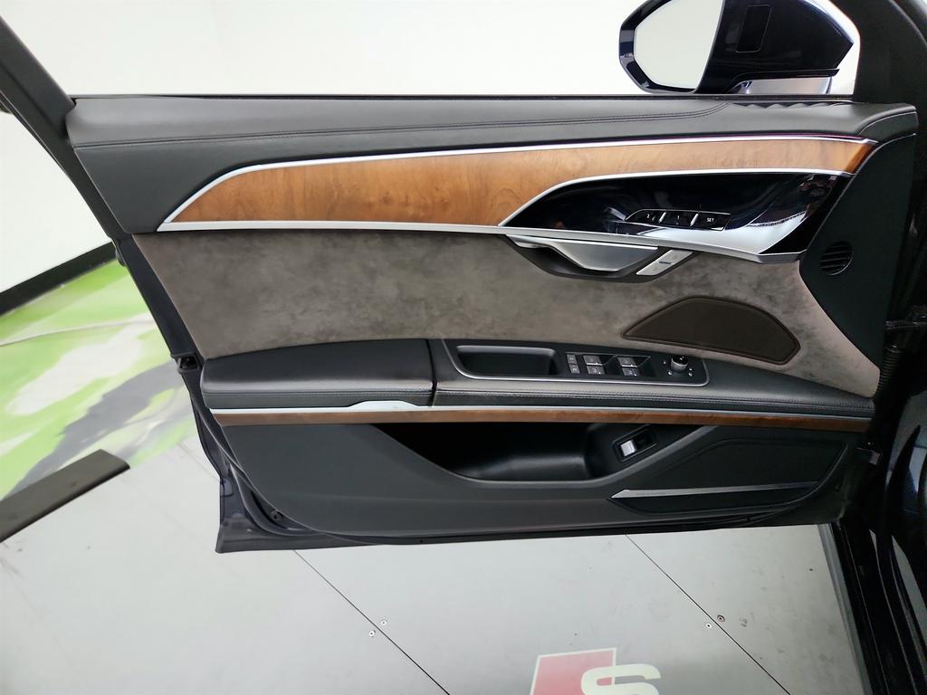 2021 Audi A8 Base - Photo 21