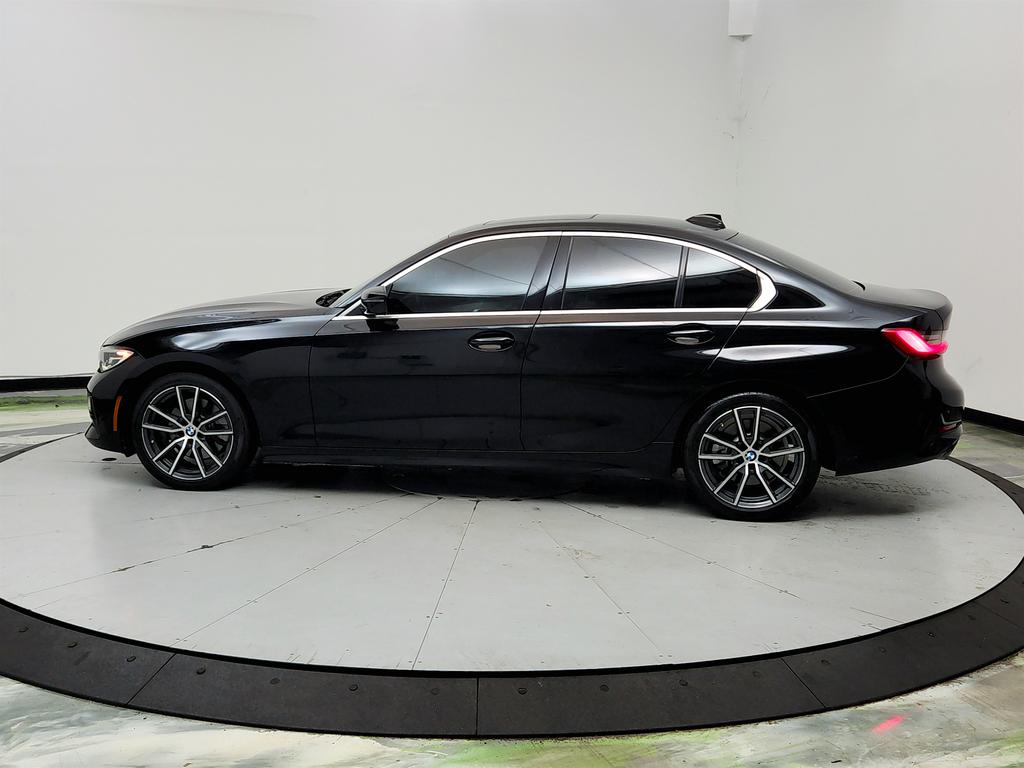 2020 BMW 3 Series 330i - Photo 8