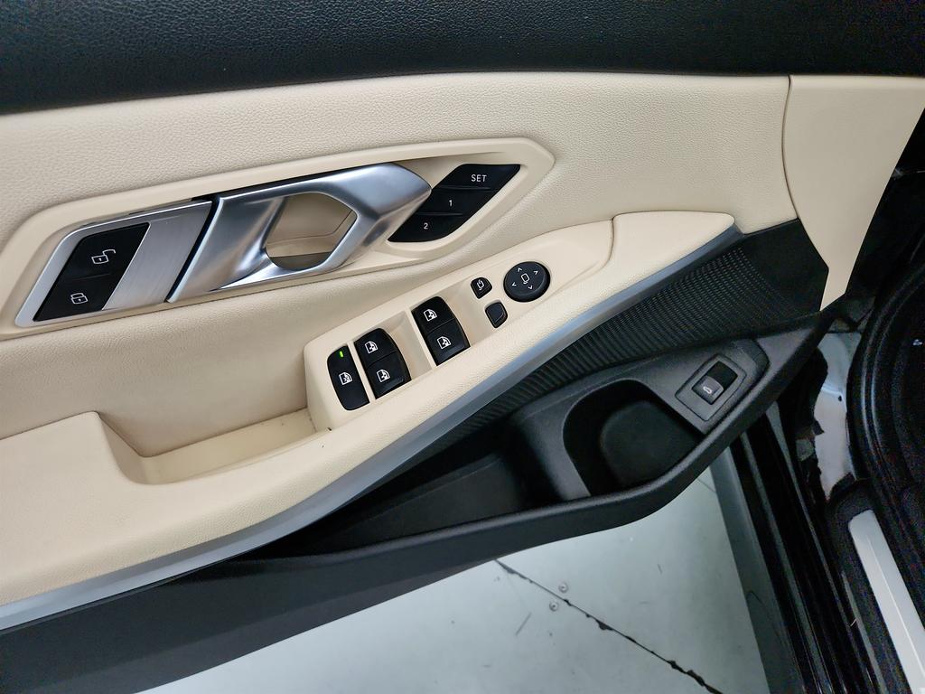 2020 BMW 3 Series 330i - Photo 23