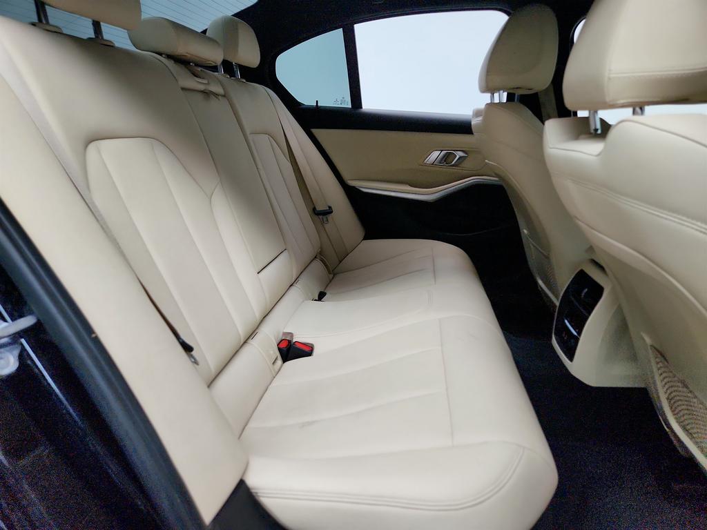 2020 BMW 3 Series 330i - Photo 30