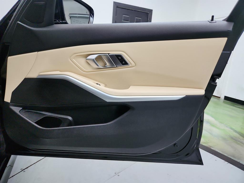 2020 BMW 3 Series 330i - Photo 29