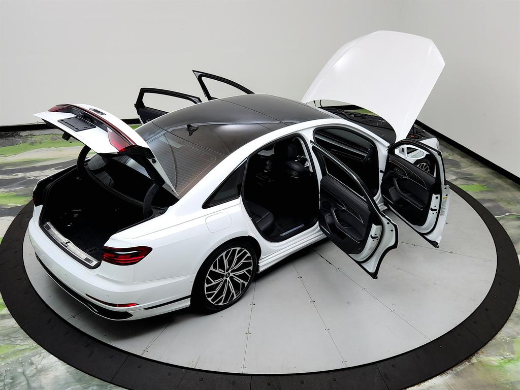 2023 Audi A8 40