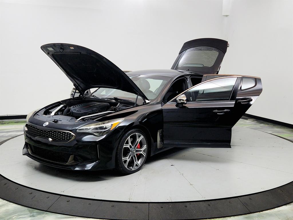 2020 Kia Stinger 10