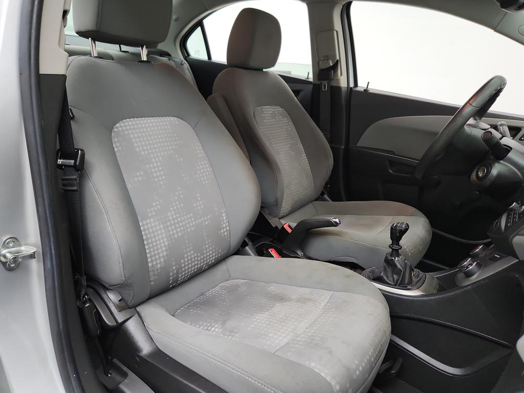 2014 Chevrolet Sonic 25