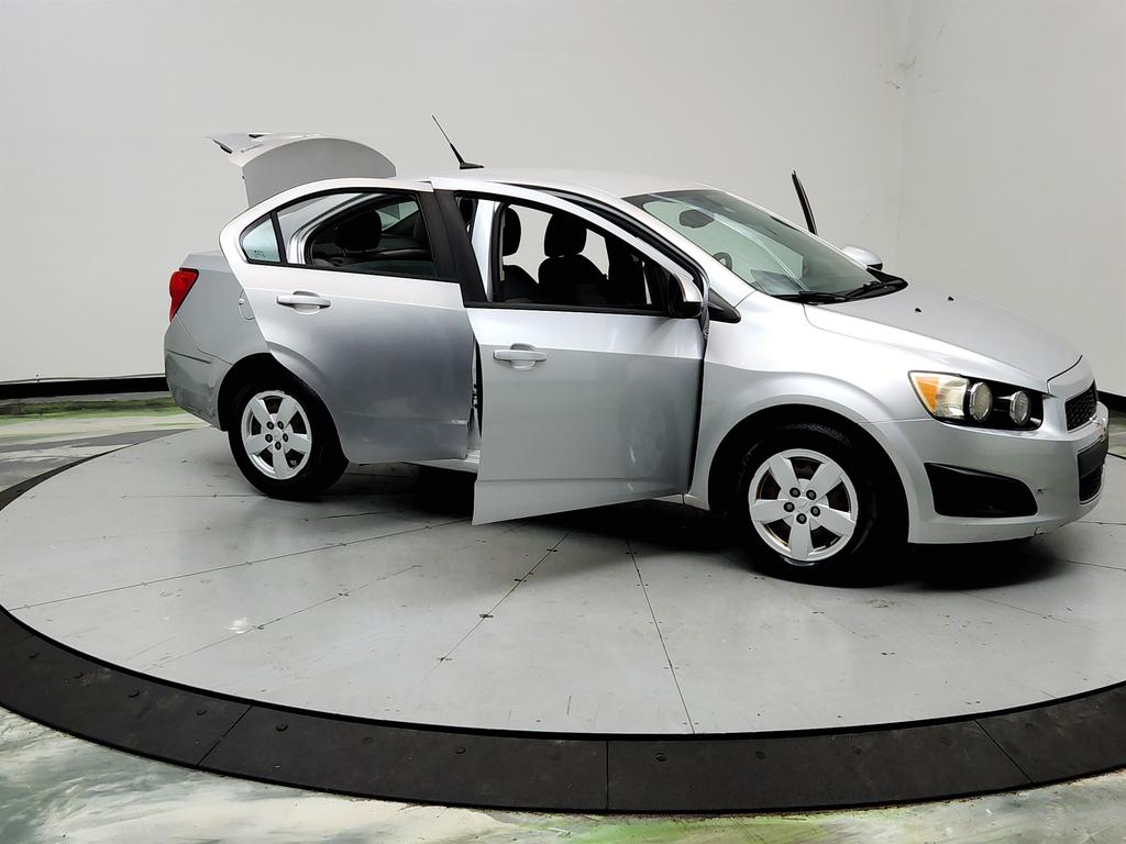 2014 Chevrolet Sonic 11