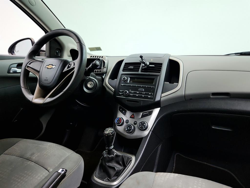 2014 Chevrolet Sonic 24