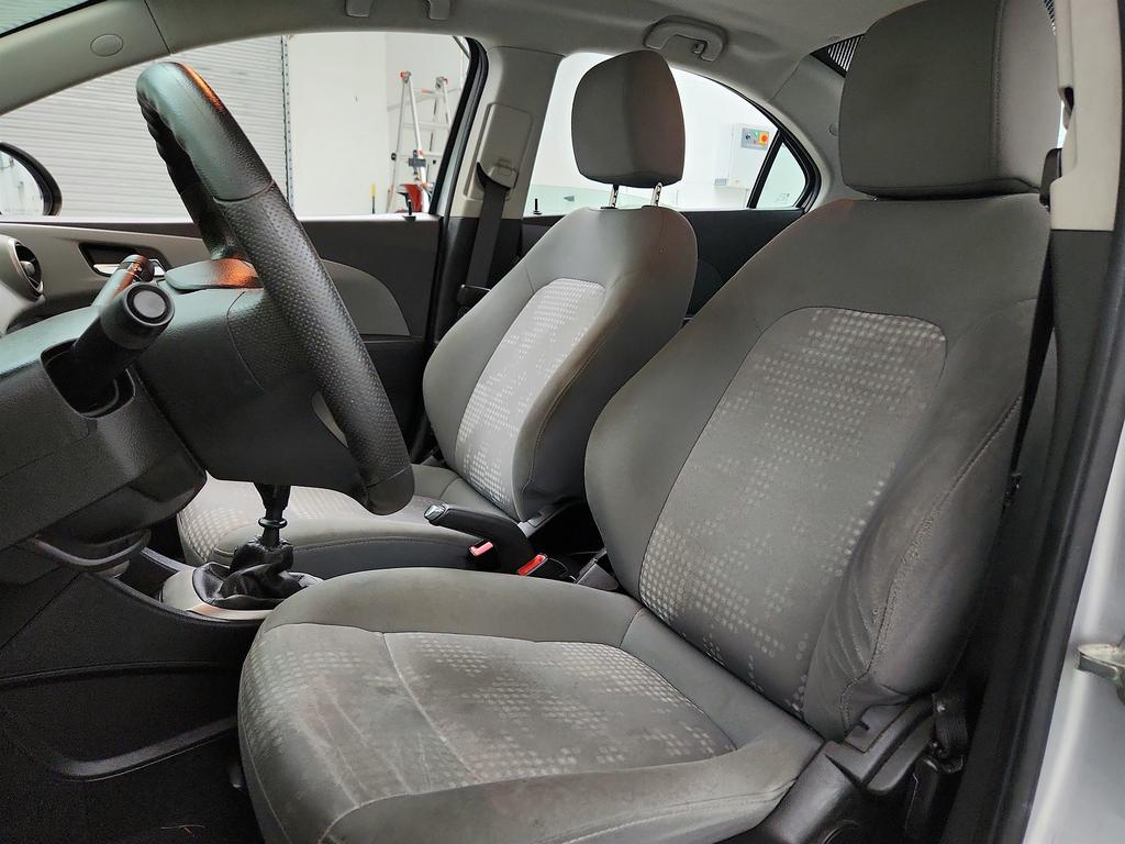 2014 Chevrolet Sonic 15