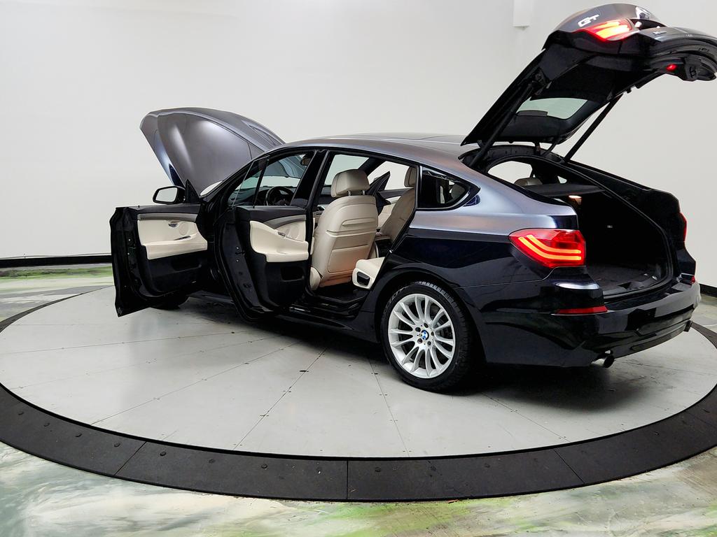 2017 BMW 5 Series 535i - Photo 12