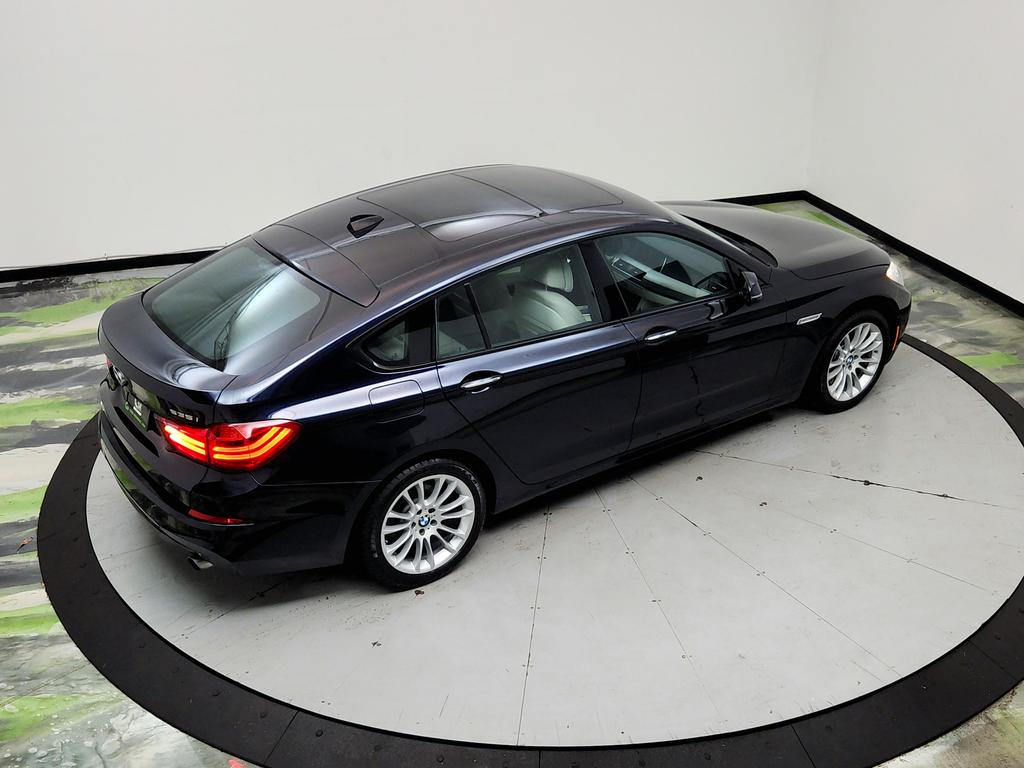 2017 BMW 5 Series 535i - Photo 38
