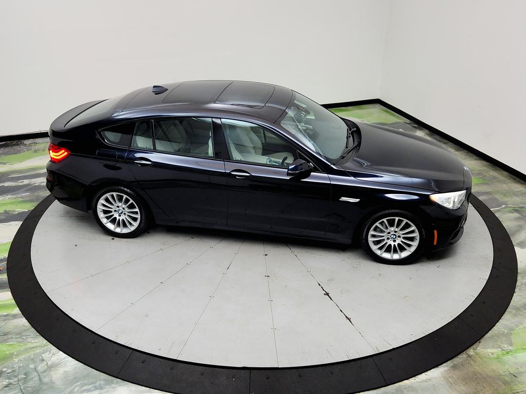 2017 BMW 5 Series 535i - Photo 37