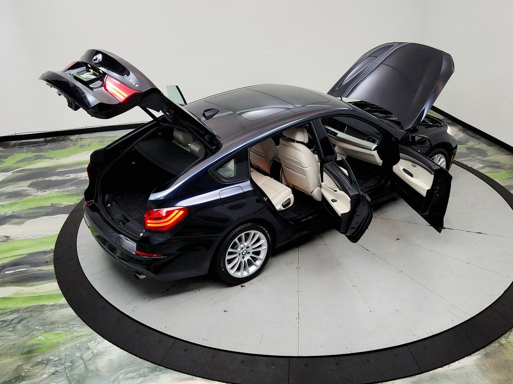 2017 BMW 5 Series 535i - Photo 48