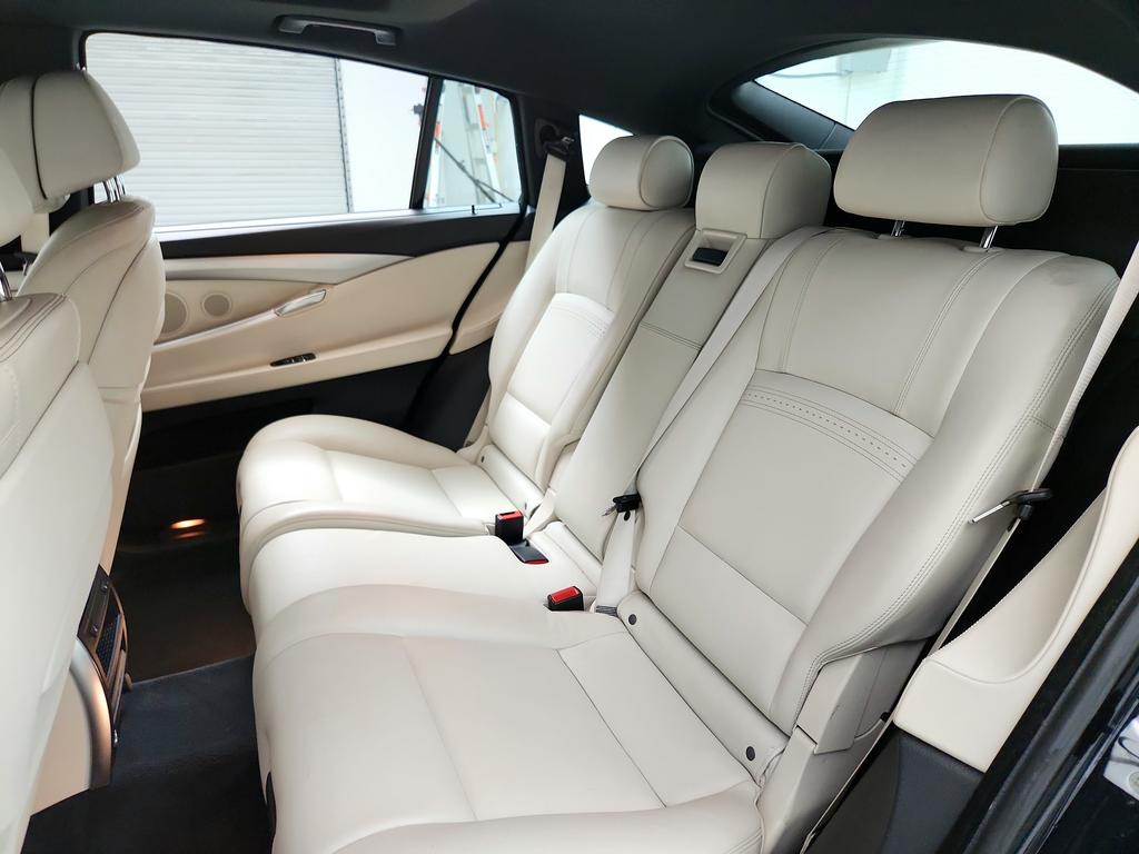2017 BMW 5 Series 535i - Photo 25